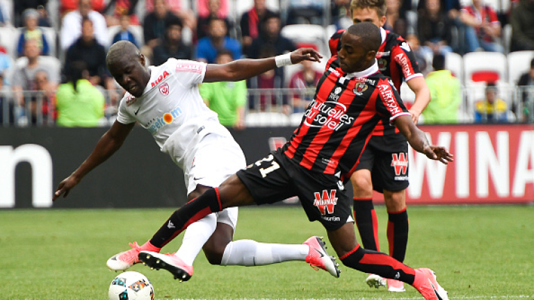 Ница все по-близо до върха след голов трилър с Нанси