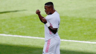 Реал Мадрид постигна трети пореден успех в испанското първенство Шампионите