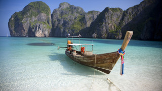 Плажът Мая Бей в Тайланд от едноименния филм с Леонардо